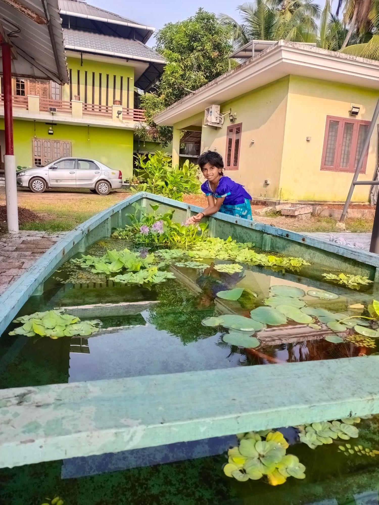 Kalamana Serene Chavakkad Luaran gambar